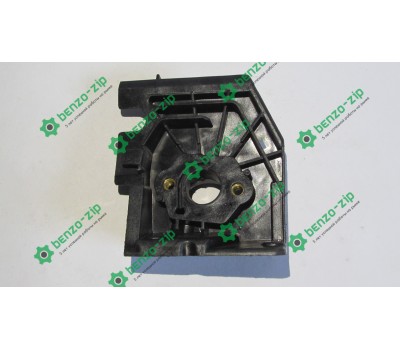 Держатель карбюратора для бензопилы Husqvarna 137/142