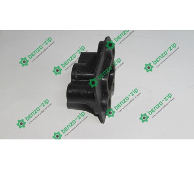 Переходник карбюратора косы (маленькое отверстие)