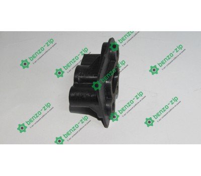 Переходник карбюратора косы (маленькое отверстие)