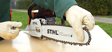  Як встановити ланцюг на бензопилу