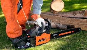 Як завести бензопилу По-перше, ви повинні переконатися, що ви дійсно запускаєте. бензопилу правильно. Для новачків, які не мали досвіду використання одного з цих електроінструментів, відсутність знань про те, як правильно завести бензопилу, може призвести до серйозних проблем. Отже, перейдемо до правил <b>як завести пилку</b>: </p>
<ul>

<li class=